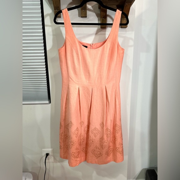 Nine West Linen Blend Coral Gold Stamped Design Pocket Dress 8 - Picture 3 of 11